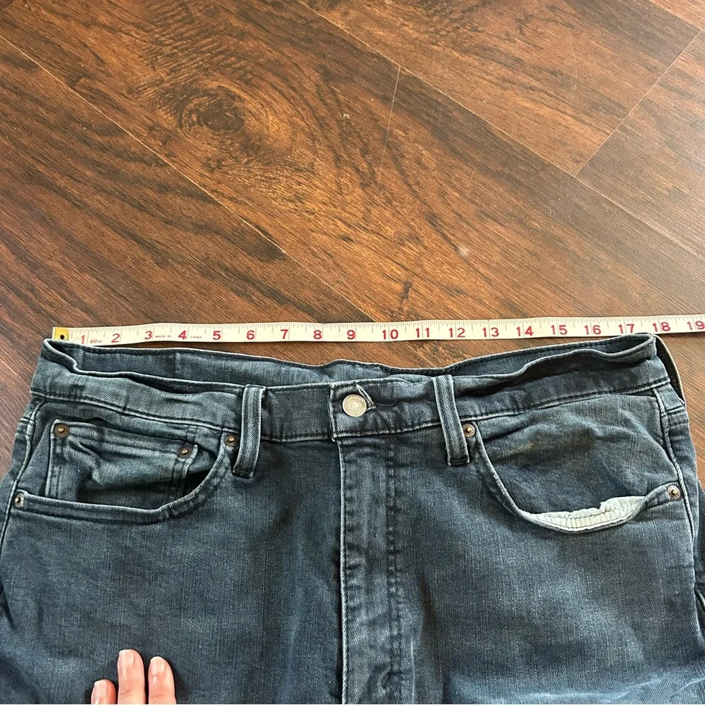 Levis signs jeans